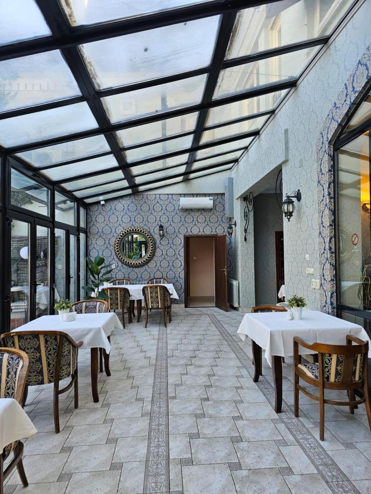 The Elite - Oradea'S Legendary Hotel المظهر الخارجي الصورة